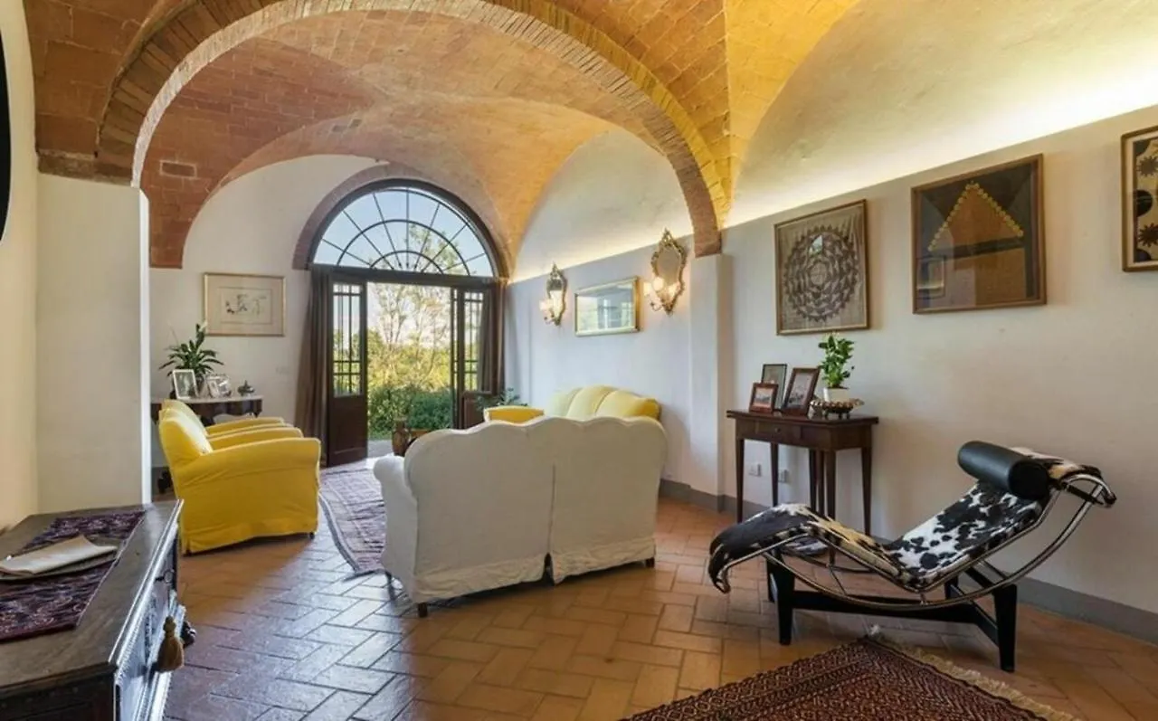 Villa Le Mura Montaione Italy