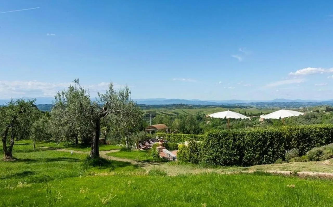 Villa Le Mura Montaione Italy